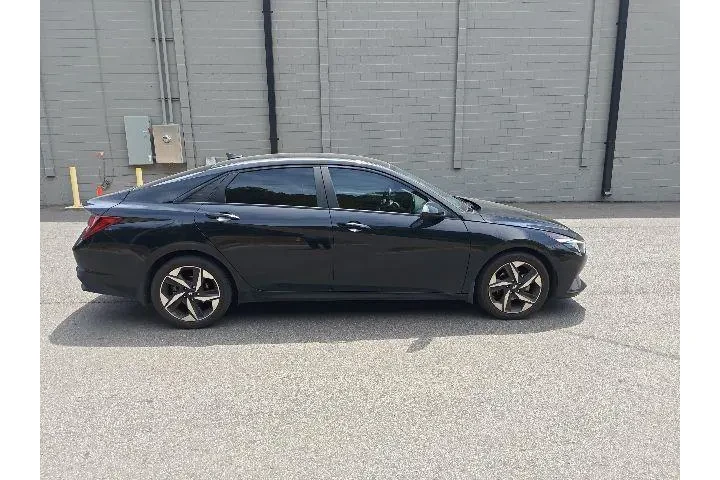 $19590 : Hyundai ELANTRA 2023 SEL 4dr image 2