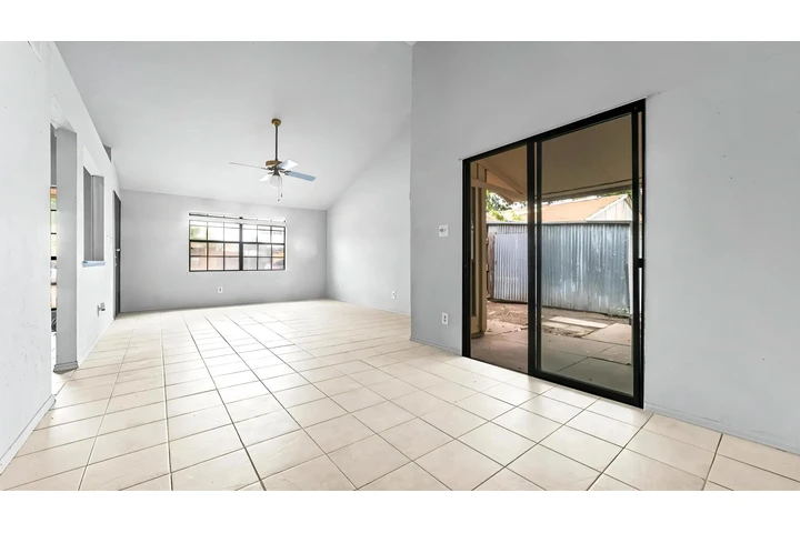 $2050 : casa de renta image 5