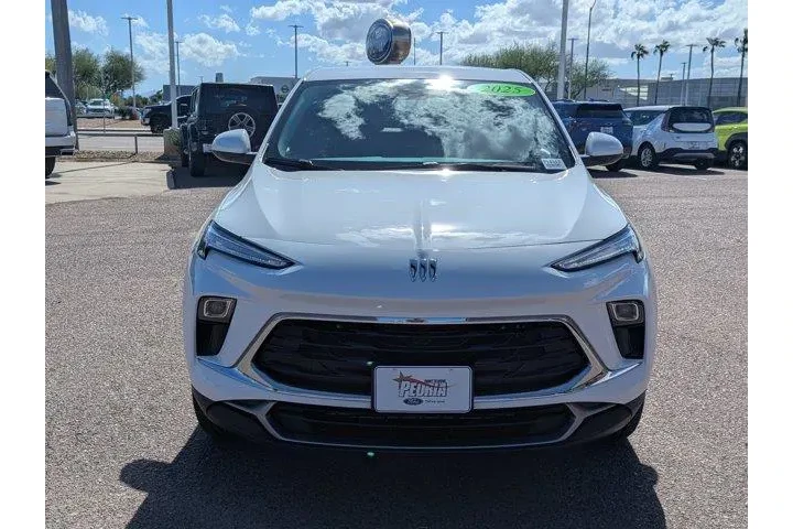 Buick Encore GX 2025 Preferr image 9