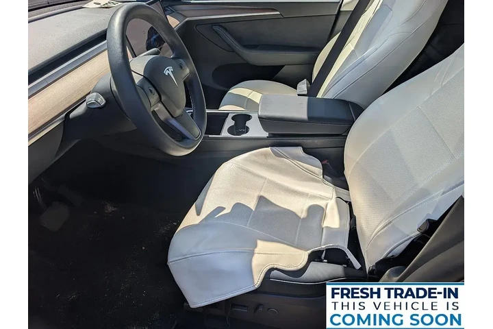 $35489 : Tesla Model Y 2024 Long Rang image 9