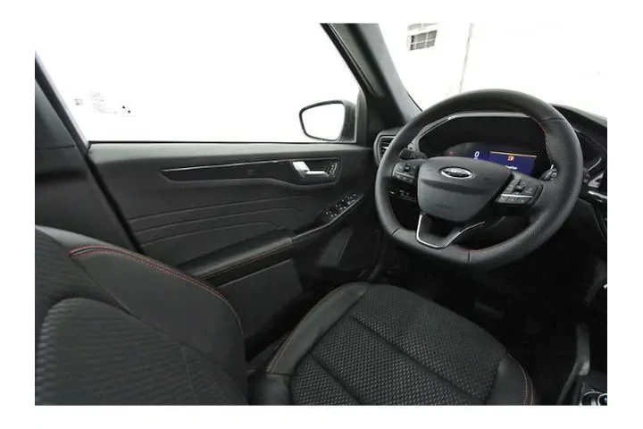 $26098 : Ford Escape 2025 ST-Line 4dr image 10