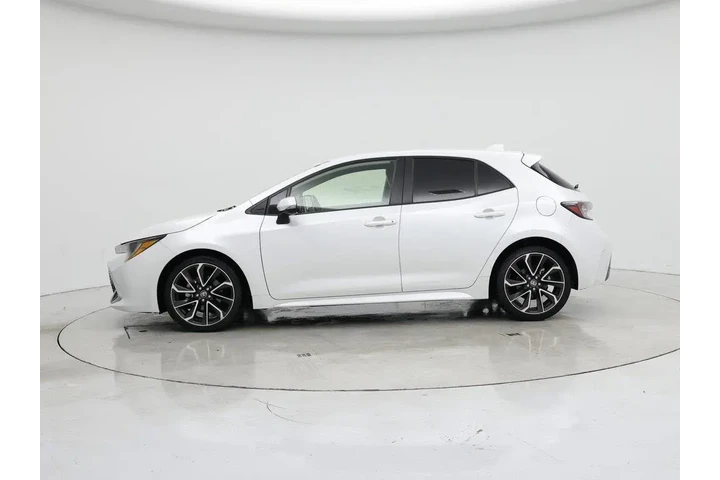 $21998 : Toyota Corolla Hatchback 202 image 3