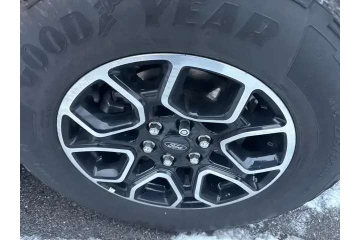 $39904 : Ford F-150 2022 4x4 XLT 4dr image 4