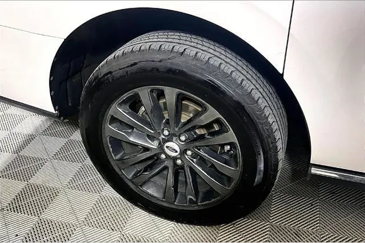 $19989 : Ford Expedition MAX 2019 4x2 image 8