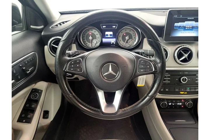$18998 : Mercedes-Benz GLA 2016 AWD G image 10