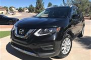 $9000 : 2017 Nissan Rogue SV thumbnail