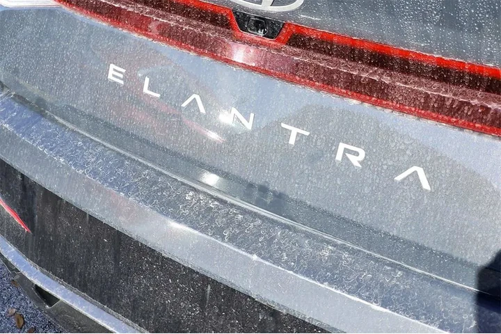 $20991 : Hyundai ELANTRA 2025 SEL Con image 6