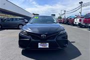 $27299 : 2022 Camry SE Auto (Natl) thumbnail