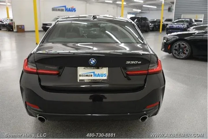 $29998 : BMW 3 Series 2023 330e 4dr S image 10