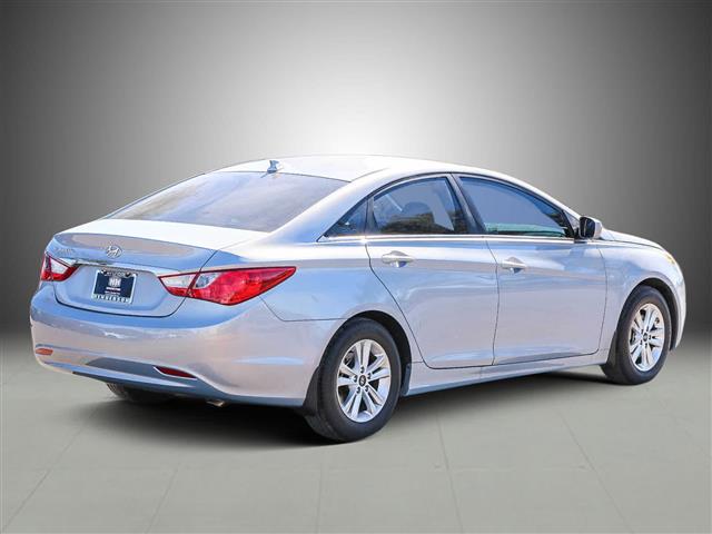 $11995 : Pre-Owned 2012 Hyundai Sonata image 4