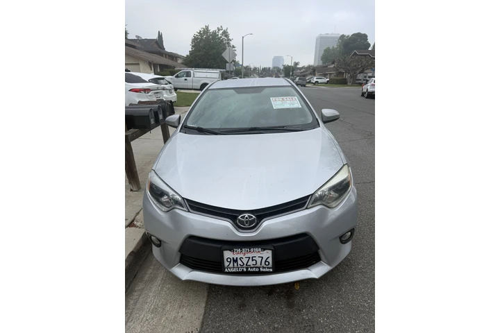 $7000 : Toyota corollla LE 2015 image 1