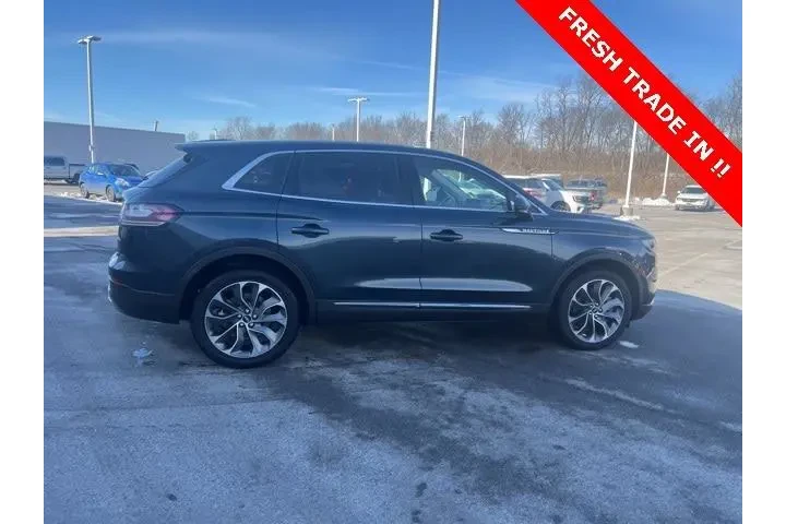 $34570 : Lincoln Nautilus 2022 AWD Re image 9