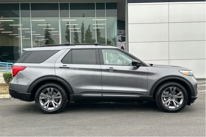 $26984 : Ford Explorer 2022 XLT 4dr S image 9
