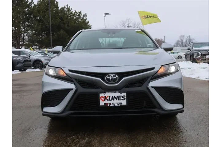 $24777 : Toyota Camry 2024 SE 4dr Sed image 3