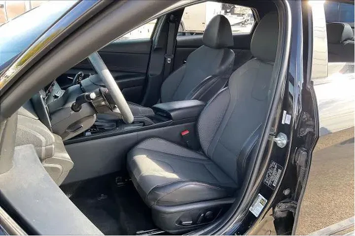 $21978 : Hyundai ELANTRA 2023 N Line image 7
