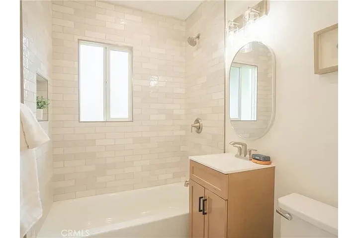 $900 : Lakewood cutie has been fully image 5