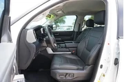 $39950 : Toyota Tundra 2024 4x2 SR5 4 thumbnail