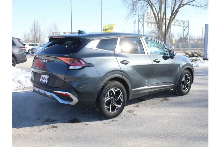 $20677 : Kia Sportage 2024 LX 4dr SUV image 8