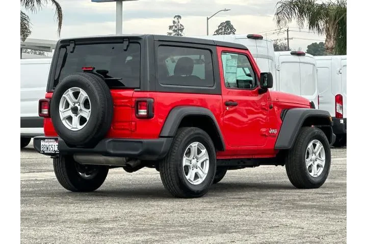 $19990 : Jeep Wrangler 2019 4x4 Sport image 3