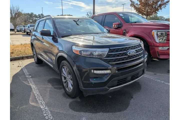 $33994 : Ford Explorer 2023 AWD XLT 4 image 1