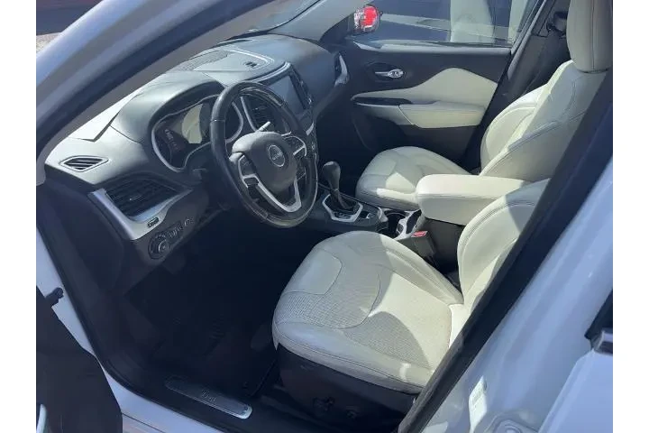 $13998 : Jeep Cherokee 2016 4x4 Overl image 2