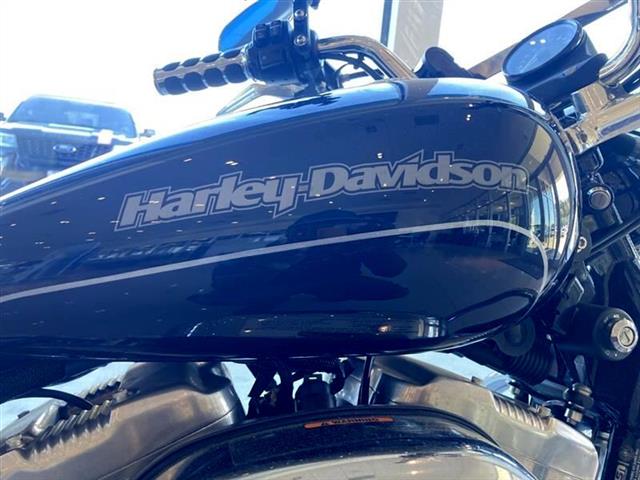 $3750 : 2015 Harley-Davidson XL883L image 3