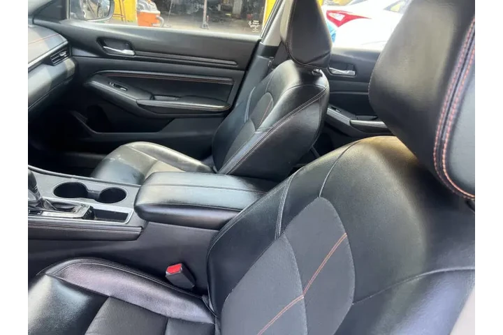 $12999 : 2020 Altima 2.5 SR image 9