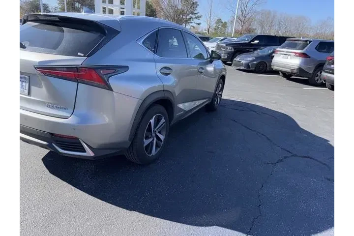 $23195 : Lexus NX 300h 2019 AWD 4dr C image 5