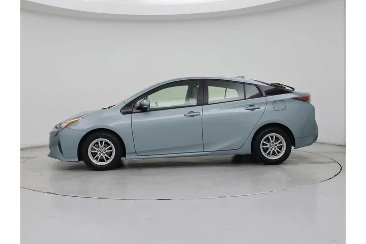 $15998 : Toyota Prius 2016 Three 4dr image 3