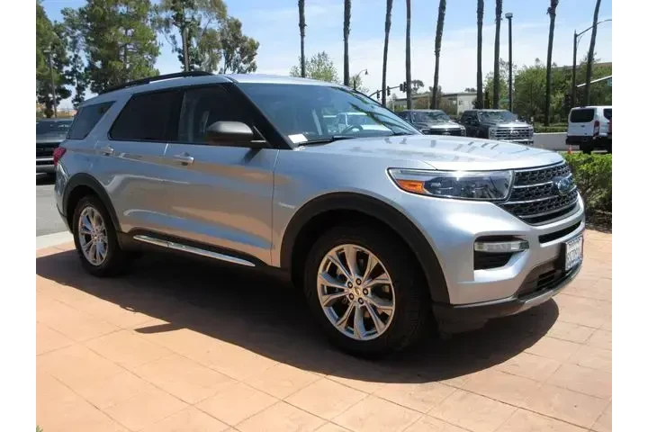 $24499 : Ford Explorer 2020 XLT 4dr S image 6