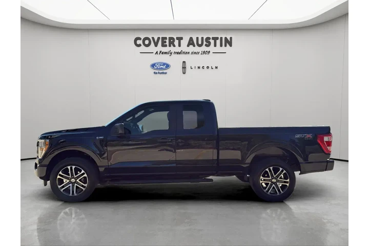 $32491 : Ford F-150 2022 4x4 XL 4dr S image 2