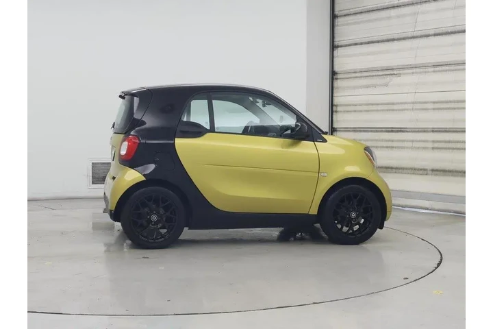 $13998 : Smart fortwo 2016 passion 2d image 7