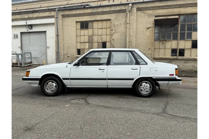 $4488 : 1984 Camry LE image 4