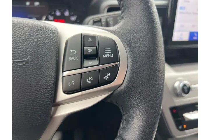 $27742 : Ford Explorer 2022 AWD XLT 4 image 10