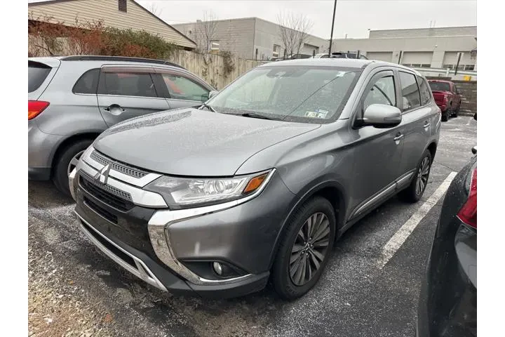 $15998 : Mitsubishi Outlander 2020 AW image 6