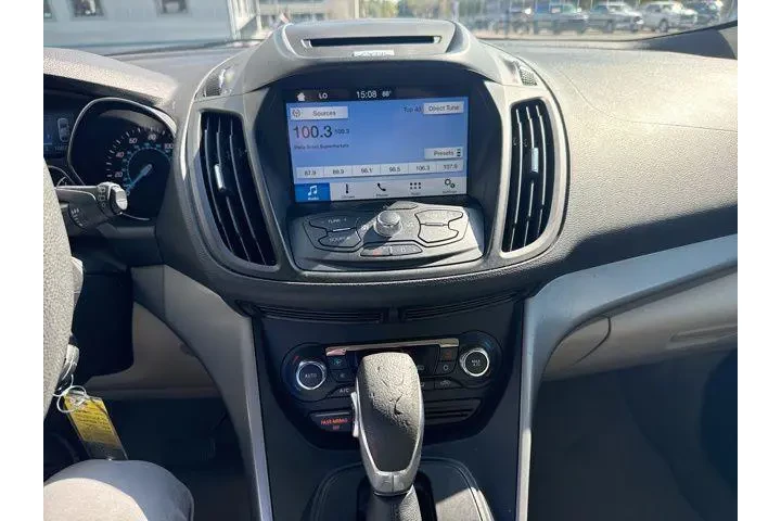 $8491 : Ford Escape 2016 SE 4dr SUV image 8