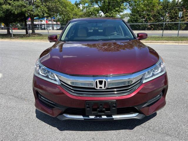 $14500 : 2017 Accord EX image 3