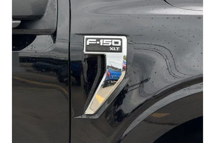 $32985 : Ford F-150 2021 4x4 XLT 4dr image 4