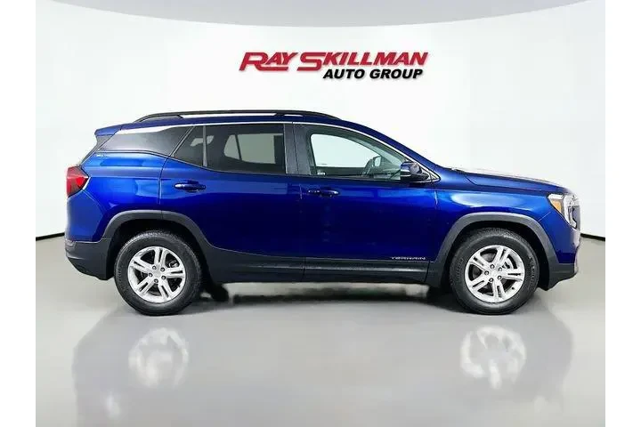 $27975 : GMC Terrain 2023 SLE 4dr SUV image 8