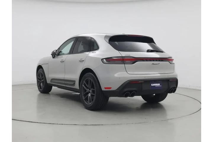 $39998 : Porsche Macan 2023 AWD T 4dr image 2