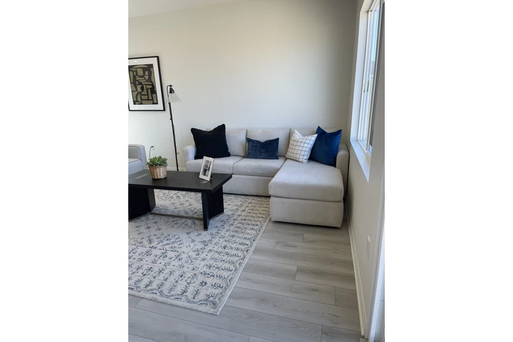 LM  MENNDEZ CLENIM image 3