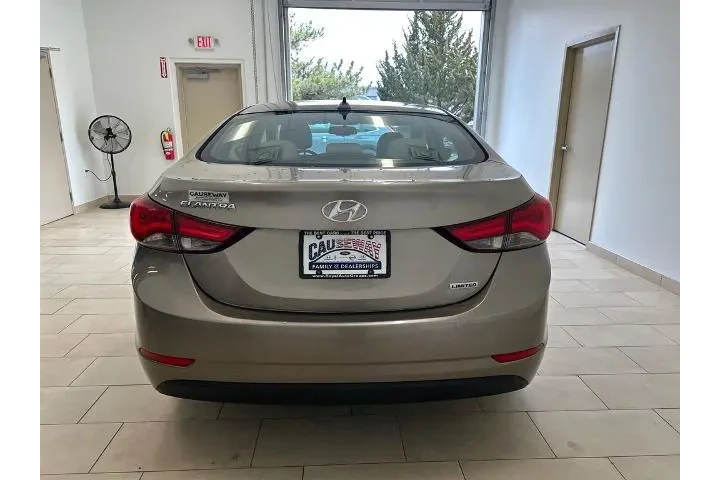 $10674 : Hyundai ELANTRA 2016 Limited image 6