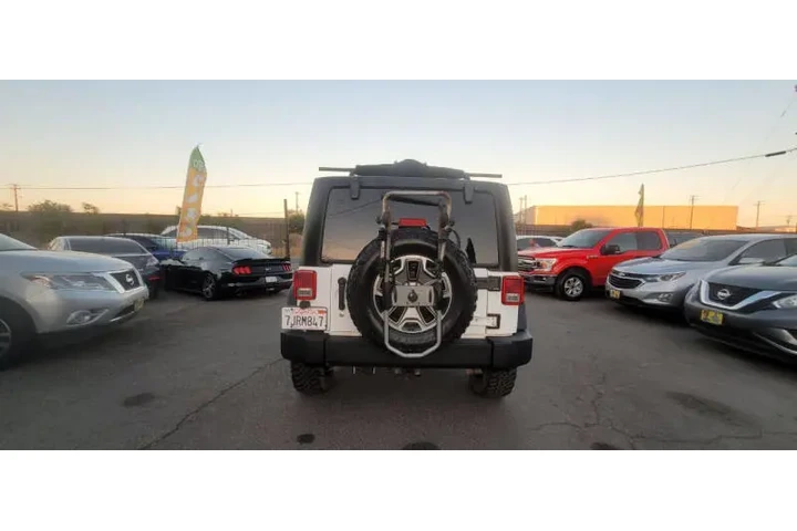$24999 : 2015 Wrangler Unlimited Rubic image 7