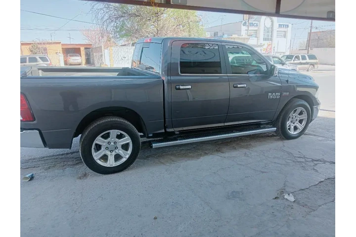 $305000 : RAM 1500 5.7 image 4