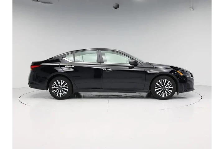 $21998 : Nissan Altima 2025 2.5 SV 4d image 7