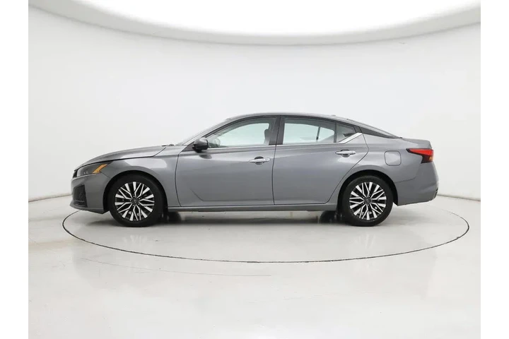 $19998 : Nissan Altima 2023 2.5 SV 4d image 3