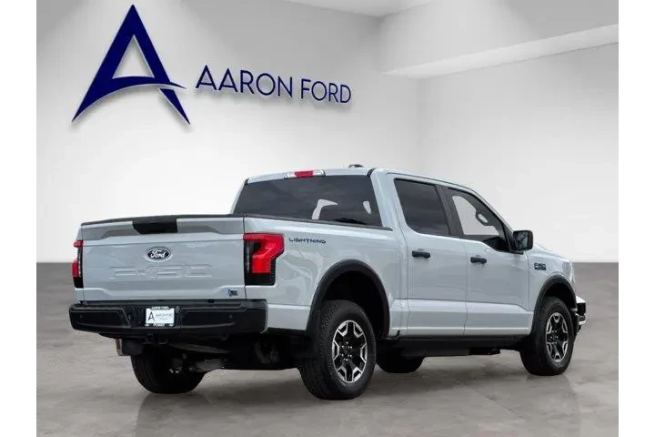 $39888 : Ford F-150 Lightning 2024 AW image 6