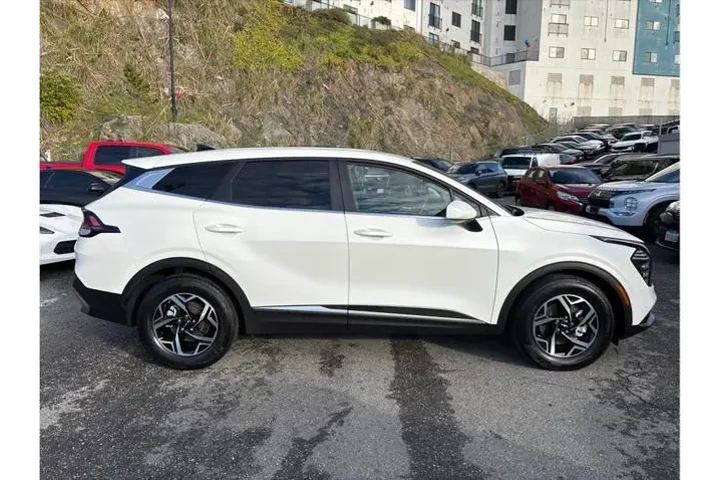 $23498 : Kia Sportage 2024 LX 4dr SUV image 7