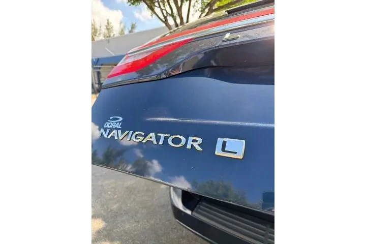 $9590 : Lincoln Navigator L 2017 4x2 image 7