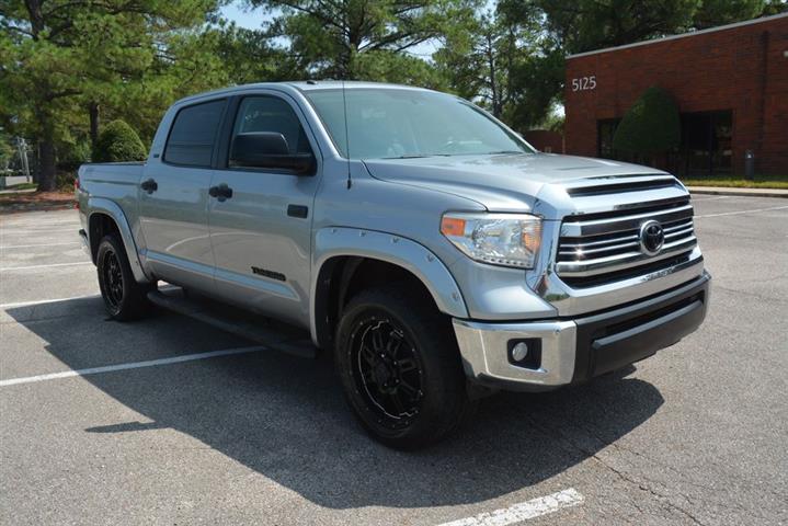 2017 Tundra SR5 image 5